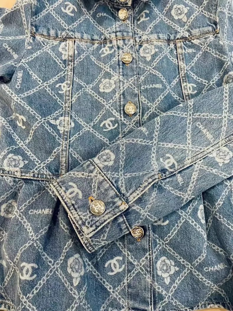 Chanel Chanel Denim Jacket for Early Autumn 2023- DMC Size US M / EU 48-50 / 2 - 3 Thumbnail
