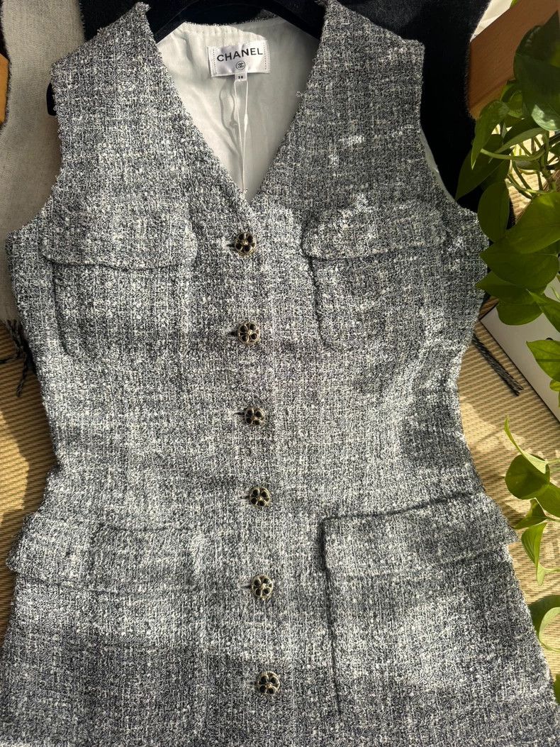 Chanel Chanel Long Tweed Vest Outerwear Garment- DMC Size US M / EU 48-50 / 2 - 2 Thumbnail