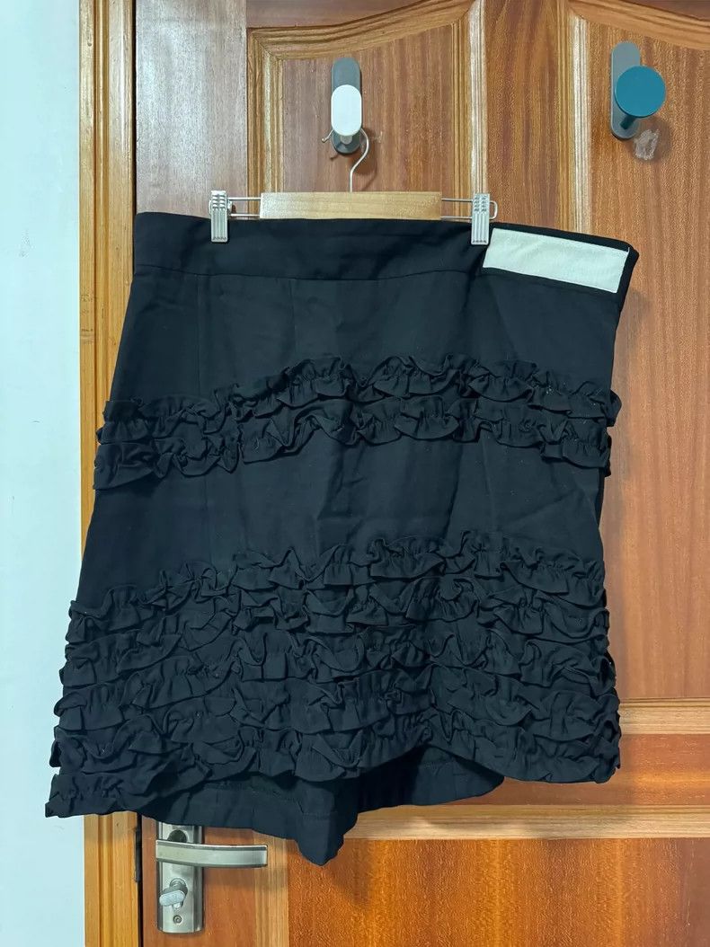 Comme des Garcons Comme des Garçons Black Asymmetrical Ruffled Skirt- DMC Size US 27 - 4 Thumbnail