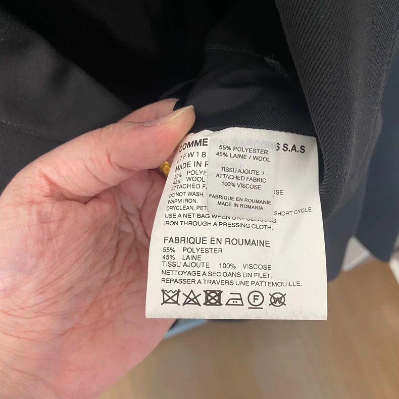 Comme des Garcons Supreme Comme des Garcons Logo Coat- DMC Size US L / EU 52-54 / 3 - 5 Thumbnail