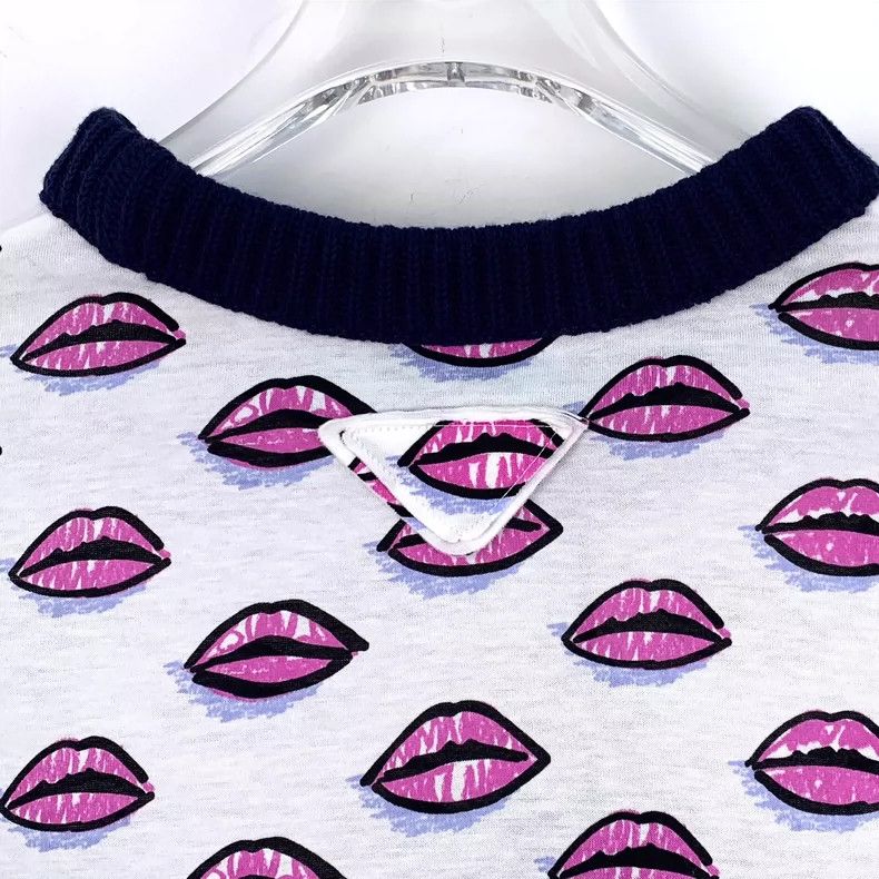 Prada Prada Colorful Lips Print Cotton T-Shirt- DMC Size US M / EU 48-50 / 2 - 5 Thumbnail