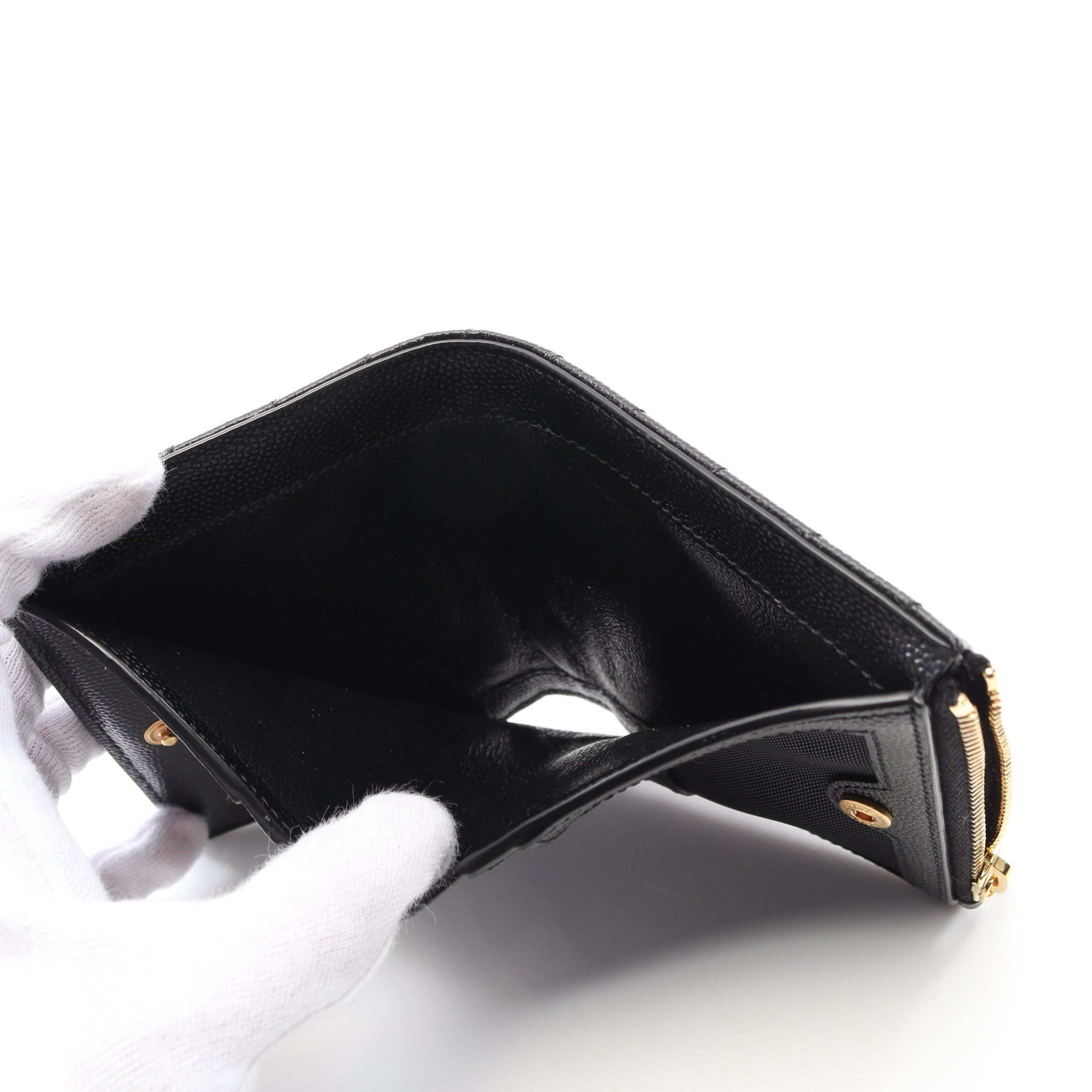 Yves Saint Laurent Yves Saint Laurent Monogram Bi-Fold Wallet Leather Black Size ONE SIZE - 6 Thumbnail