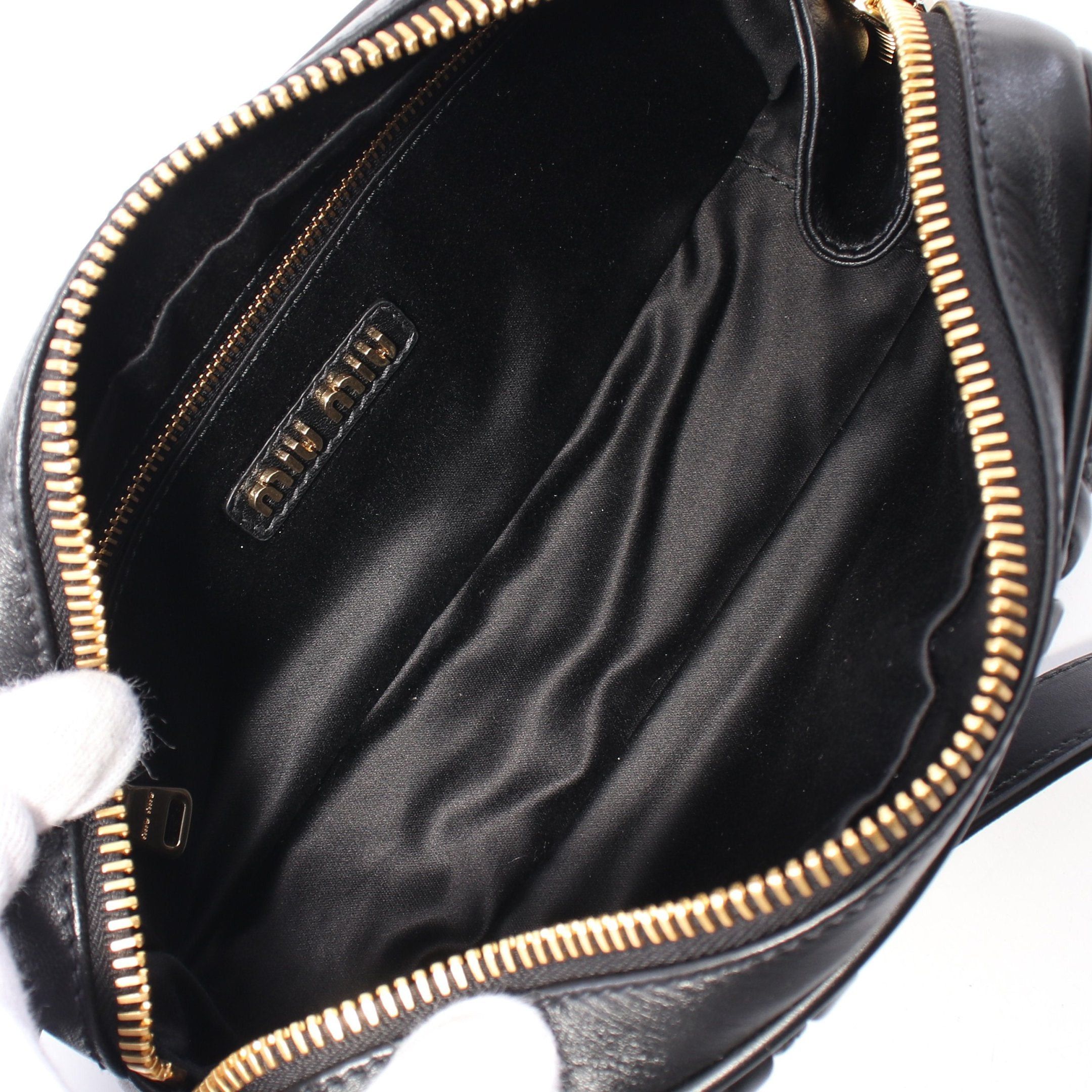 Miu Miu Miu Miu Matelasse Clutch Bag Leather Black Size ONE SIZE - 3 Thumbnail