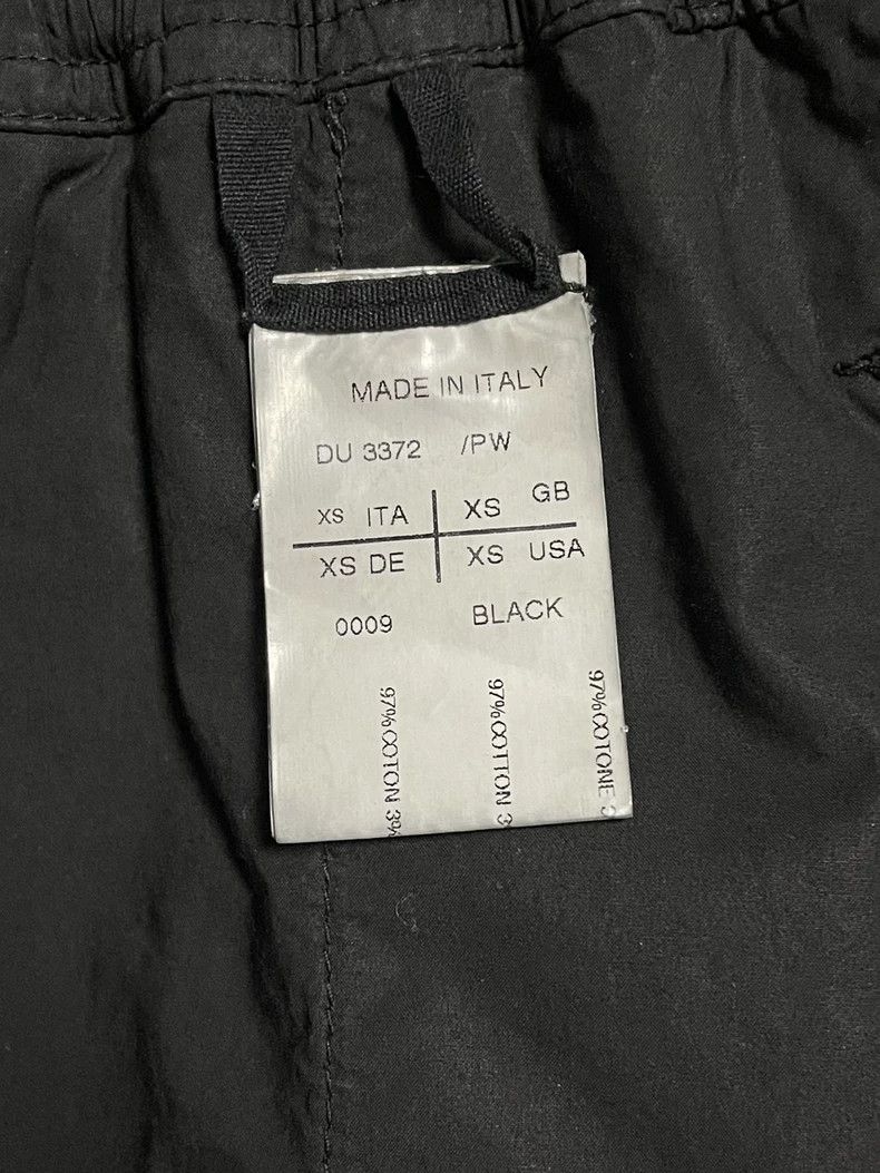 Rick Owens Rick Owens Black Waxed Fabric Shorts- DMC Size US 26 / EU 42 - 3 Thumbnail