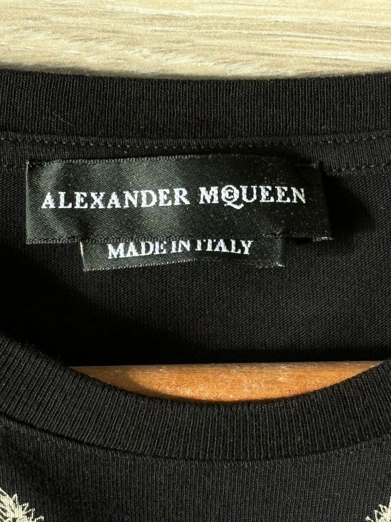Alexander McQueen Skull Print Short Sleeve T-Shirt- DMC Size US M / EU 48-50 / 2 - 4 Thumbnail