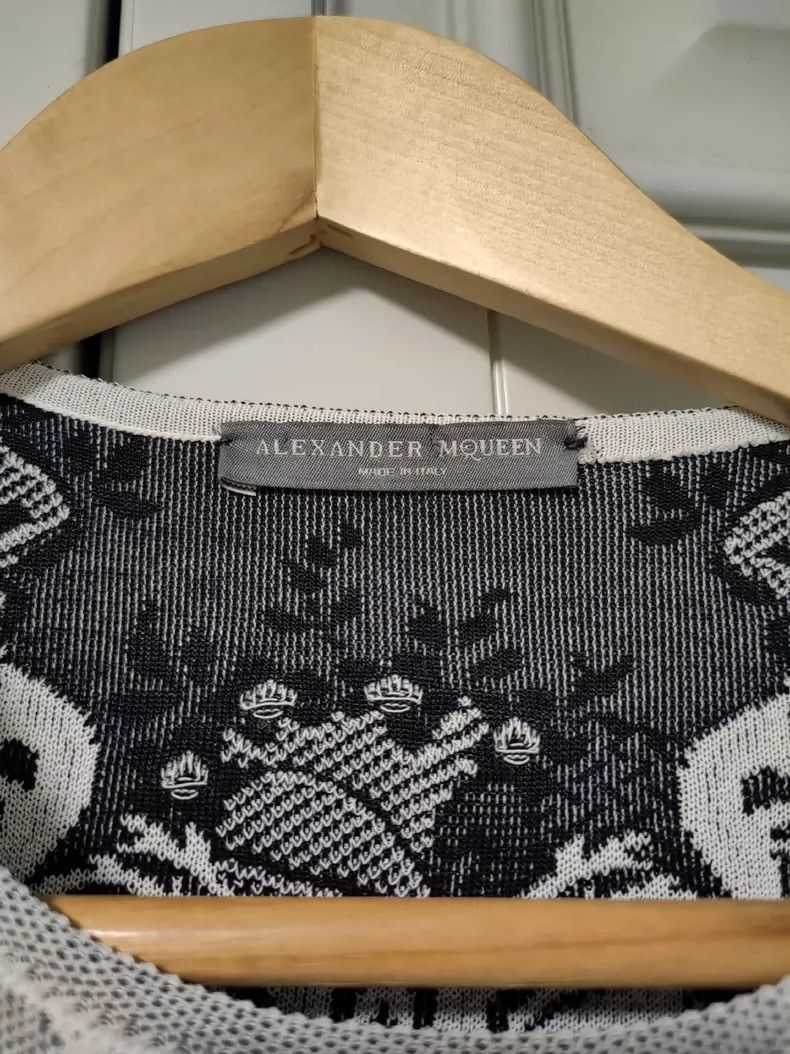 Alexander McQueen Art-Inspired Knitted Dress for Size M- DMC Size US M / EU 48-50 / 2 - 2 Thumbnail