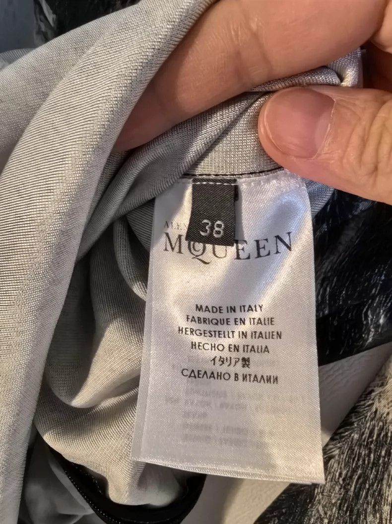 Alexander McQueen Alexander McQueen Long Sleeve Knit Dress- DMC Size US M / EU 48-50 / 2 - 4 Thumbnail