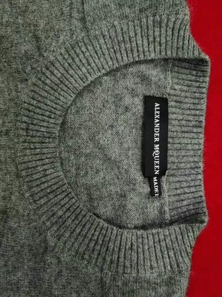 Alexander McQueen Alexander McQueen Cashmere Knit Sweater- DMC Size US XXL / EU 58 / 5 - 2 Thumbnail