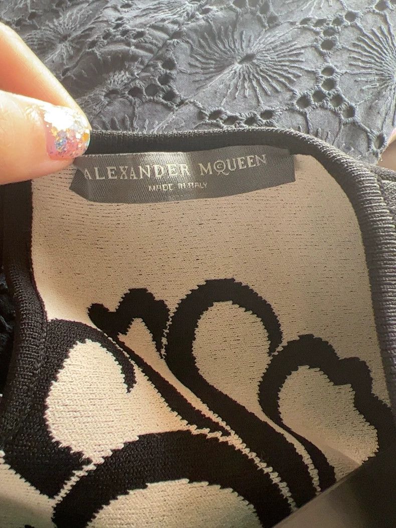Alexander McQueen Alexander McQueen Dress with Embroidery Design- DMC Size US M / EU 48-50 / 2 - 7 Thumbnail