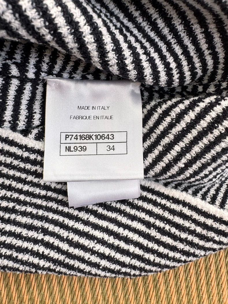 Chanel Chanel Striped Knit Sleeveless Crop Top- DMC Size US S / EU 44-46 / 1 - 6 Thumbnail