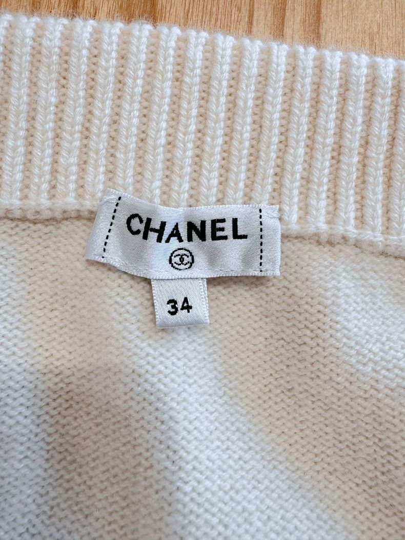 Chanel Chanel White Cashmere Off-Shoulder Sweater- DMC Size US S / EU 44-46 / 1 - 4 Thumbnail