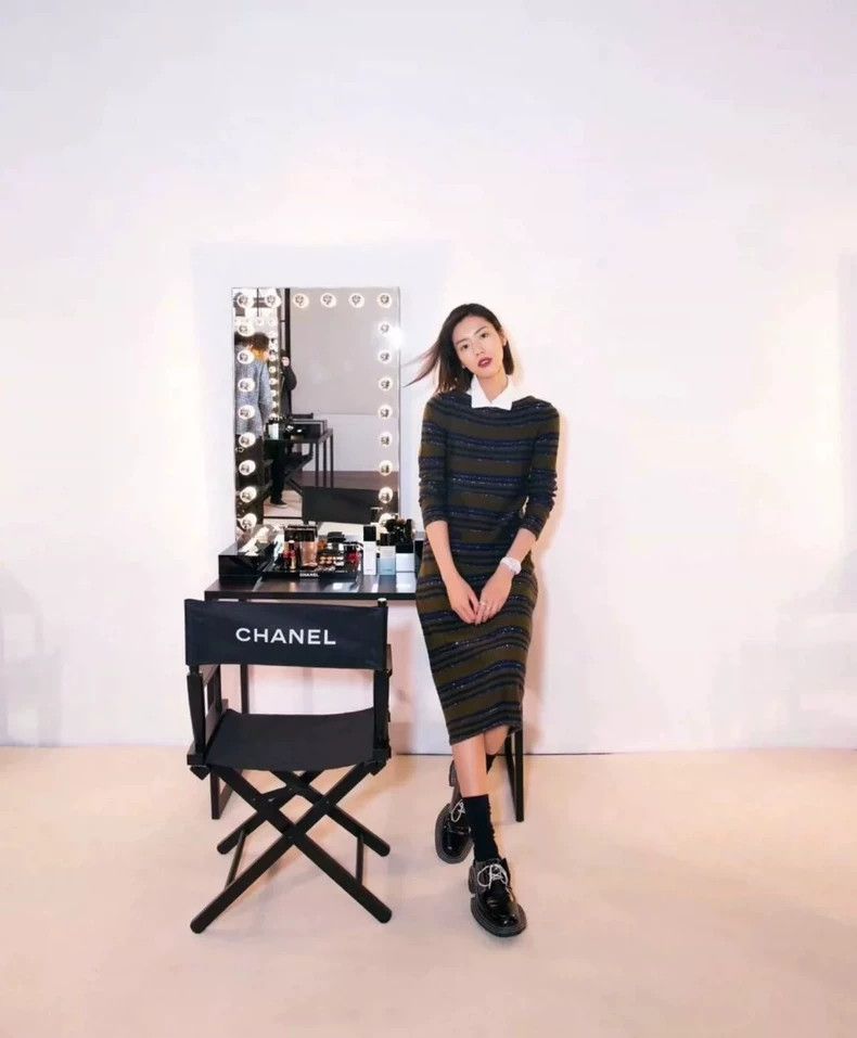 Chanel Chanel Spring Summer Sequin Dress- DMC Size US 38 / EU 54 - 6 Thumbnail