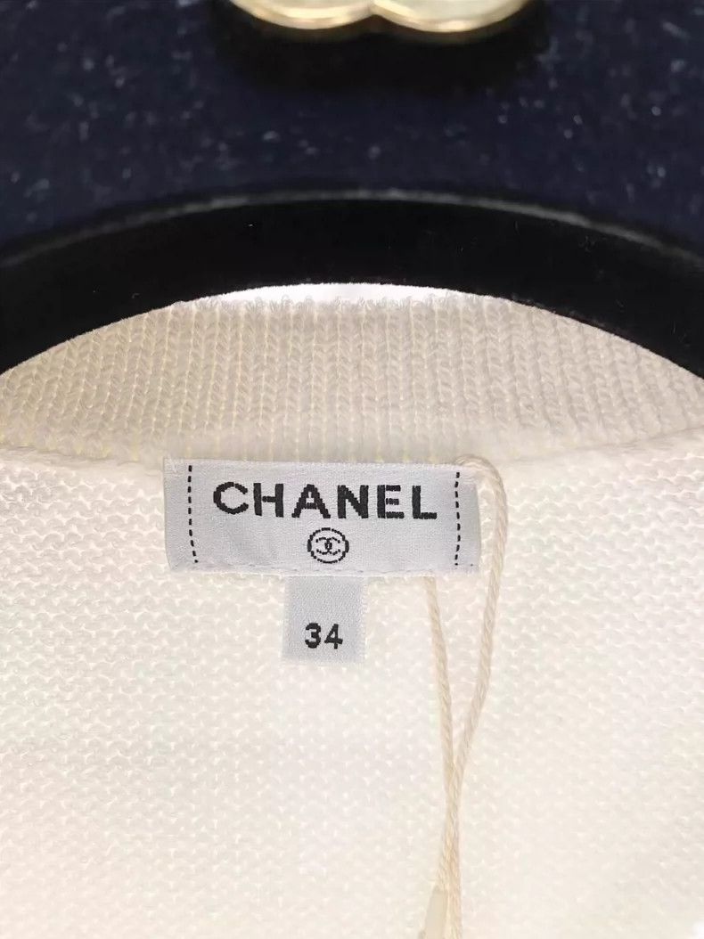Chanel Chanel Lace Knit Cardigan with Button Closure- DMC Size US M / EU 48-50 / 2 - 5 Thumbnail