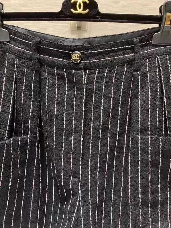 Chanel Chanel F40 Striped Tweed Shorts- DMC Size US 31 - 3 Thumbnail
