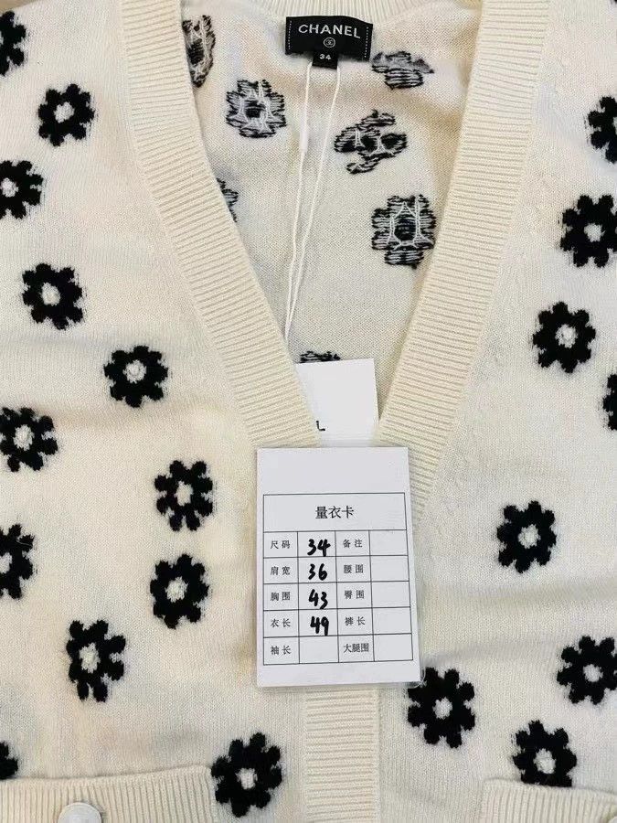 Chanel Chanel Flower Pattern Cashmere Cardigan- DMC Size US S / EU 44-46 / 1 - 8 Thumbnail