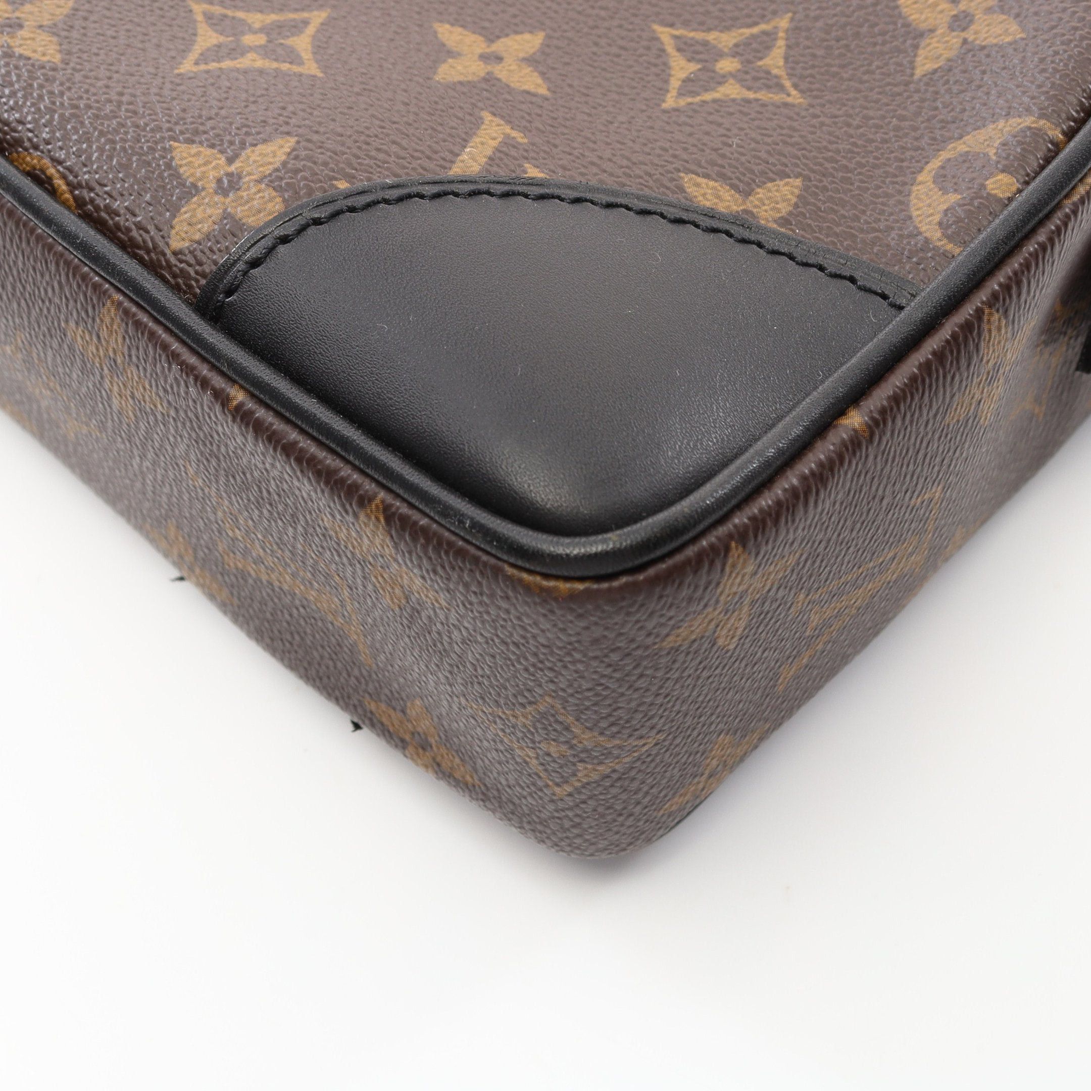 Louis Vuitton Louis Vuitton Porte Document Voyage Monogram Macassar Business Bag Briefcase Leather Brown Black Size ONE SIZE - 7 Thumbnail
