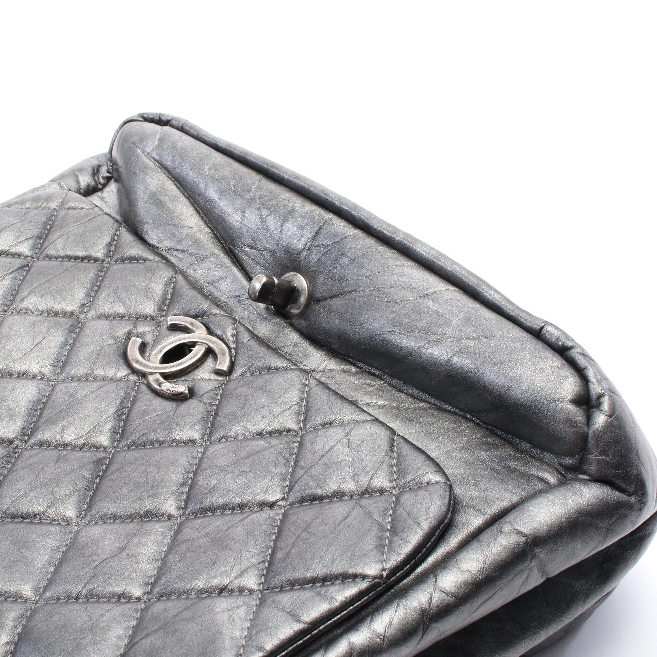 Chanel Chanel Chain Shoulder Bag Leather Dark Gray Antique Silver Hardware Size ONE SIZE - 6 Thumbnail