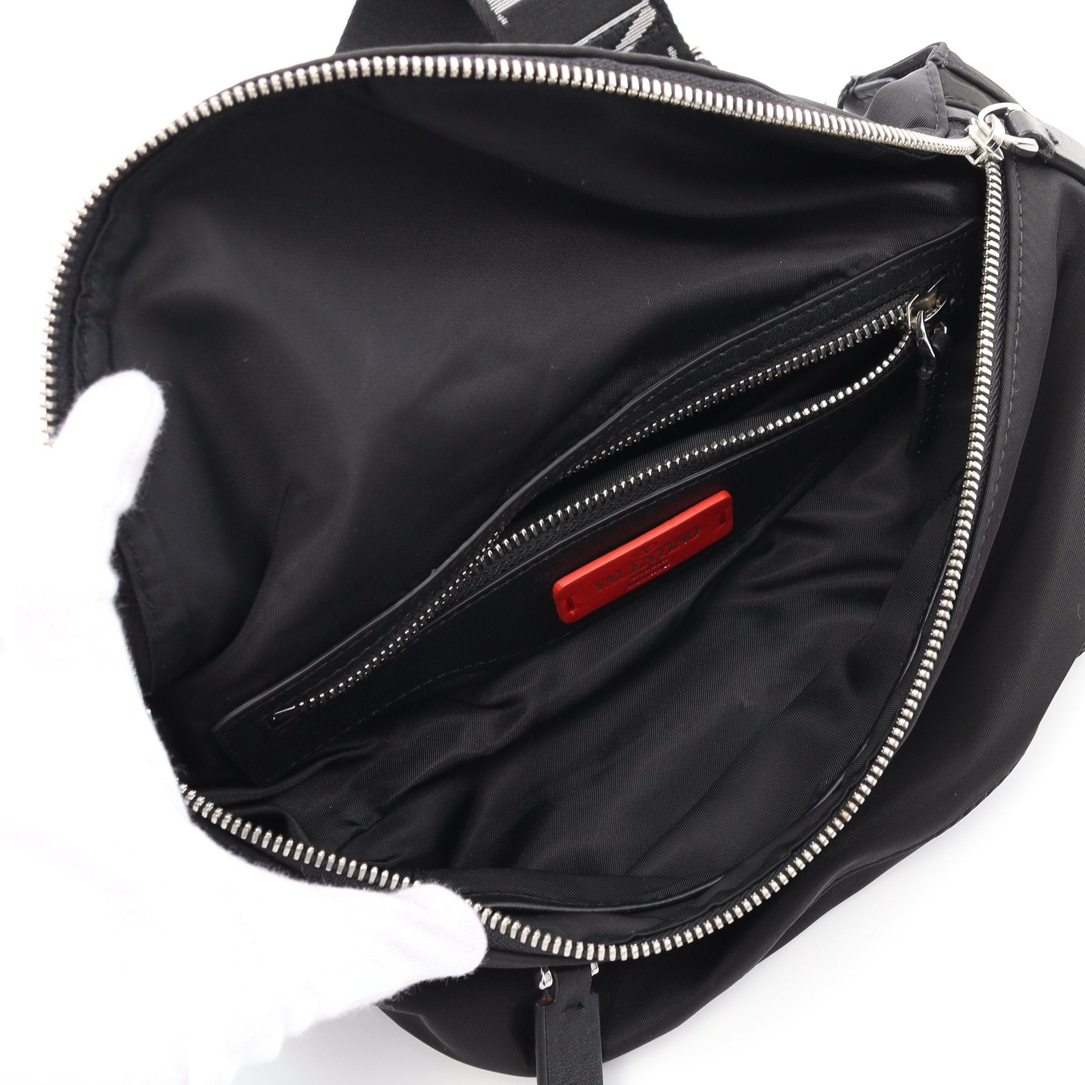 Valentino Valentino Rockstud Body Bag Waist Nylon Leather Black Size ONE SIZE - 3 Thumbnail