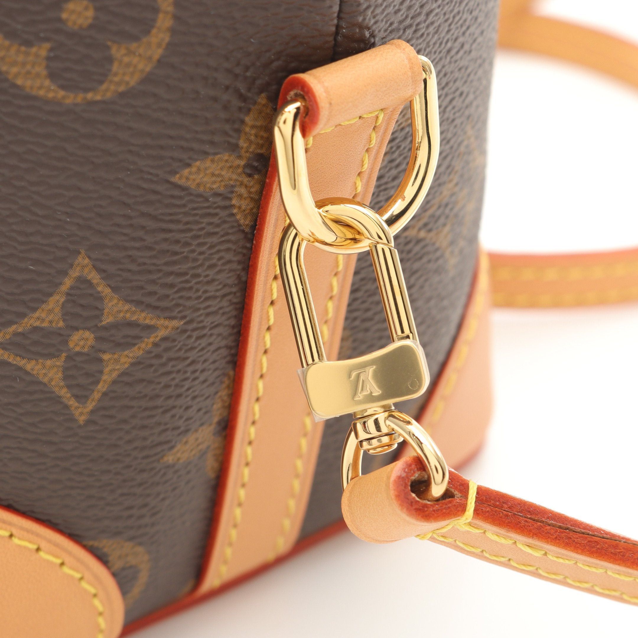 Louis Vuitton Louis Vuitton Noe Perth Monogram Shoulder Bag Leather Brown Size ONE SIZE - 8 Thumbnail