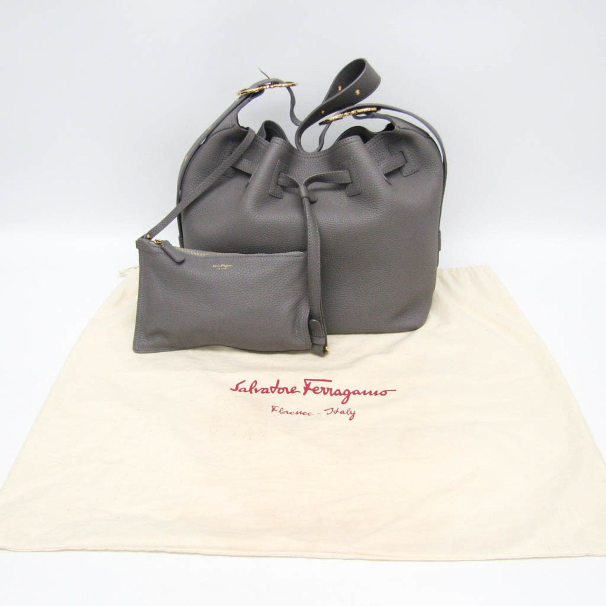 Salvatore Ferragamo Salvatore Ferragamo Drawstring Bag AU-21 G586 Women's Leather Shoulder Bag Gray Size ONE SIZE - 2 Thumbnail