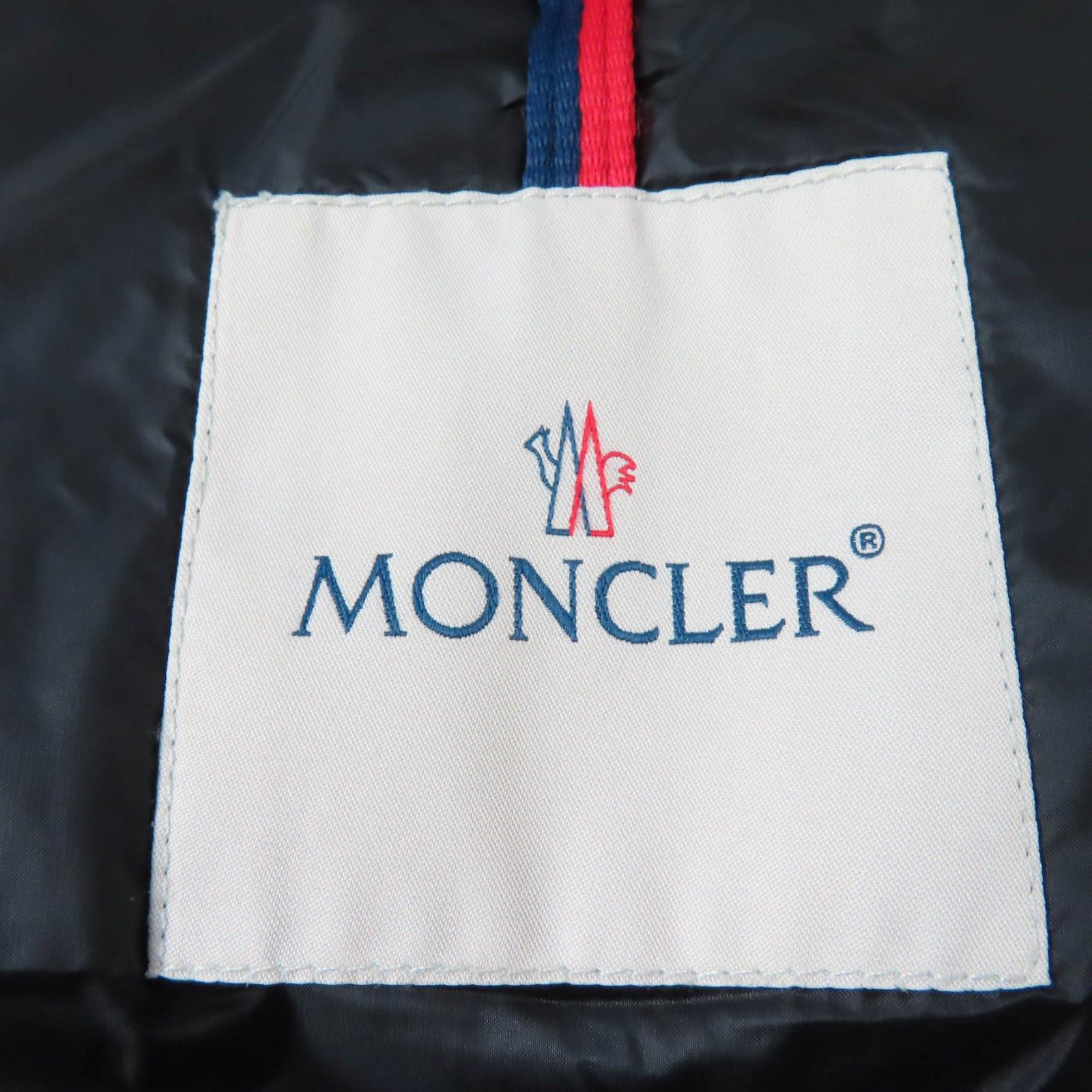 Moncler Moncler Moncler HERMINE Nylon down coat Others Outerwear Size ONE SIZE - 8 Thumbnail
