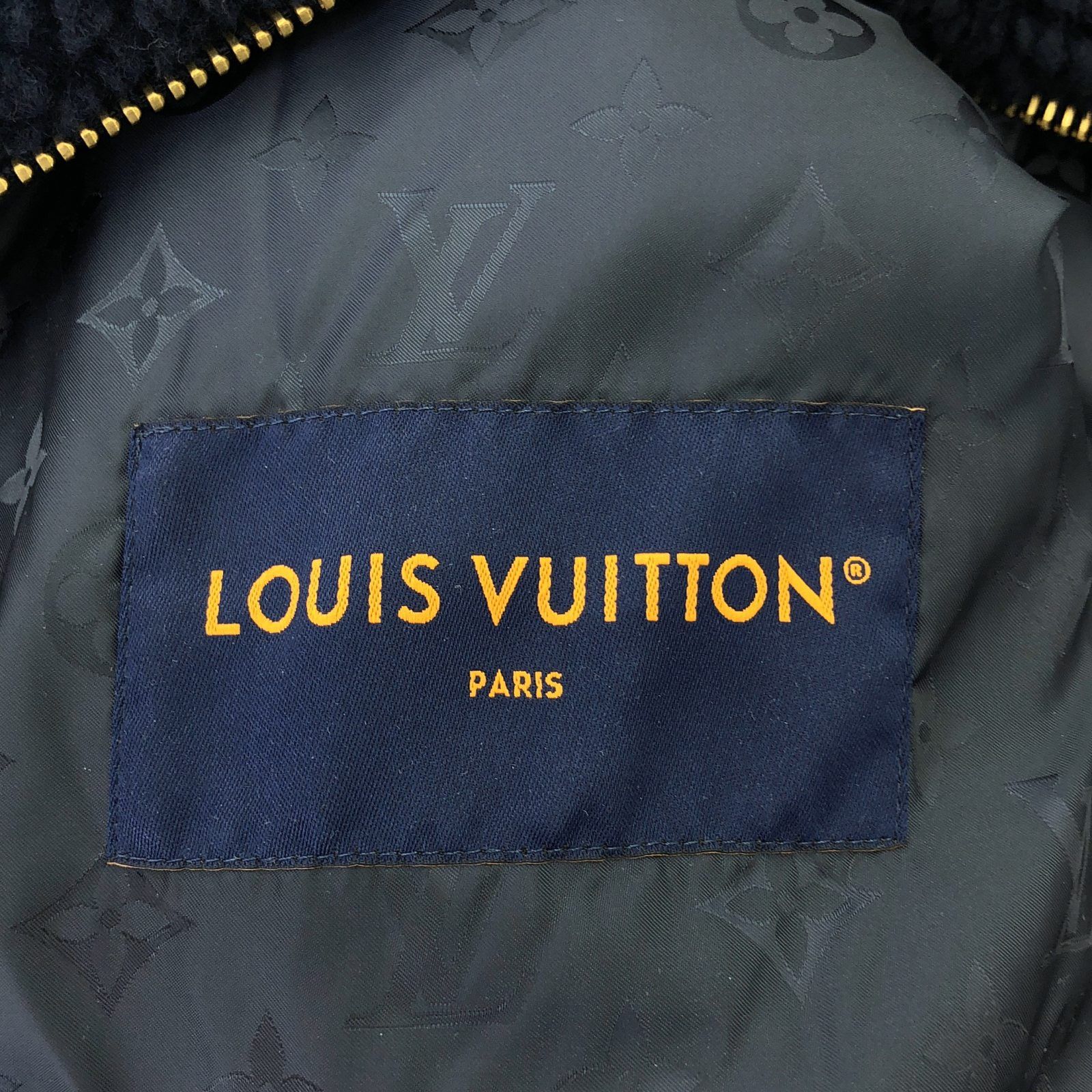 Louis Vuitton Louis Vuitton Louis Vuitton RM251Q TDK HSY42W Polyester Blouson Others Outerwear RM251Q TDK HSY42W Size ONE SIZE - 5 Thumbnail