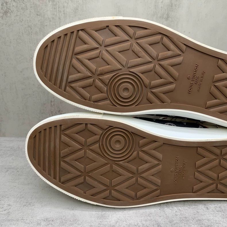 Louis Vuitton Louis Vuitton High-Top Sneakers Size 9 Size US 9 / EU 42 - 8 Thumbnail