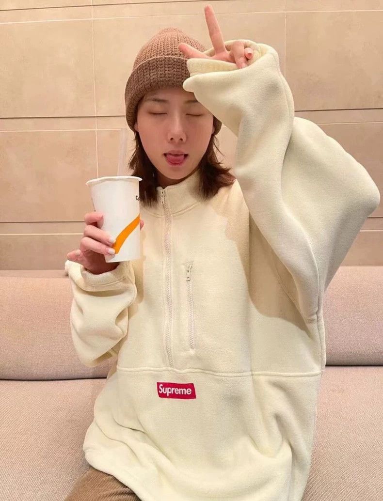 Bape Supreme Half-Zip Fleece Sweatshirt in White Size US XL / EU 56 / 4 - 8 Thumbnail