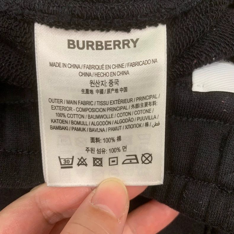 Burberry Burberry Black Logo Shorts Size XL Size US 44 / EU 60 - 6 Thumbnail