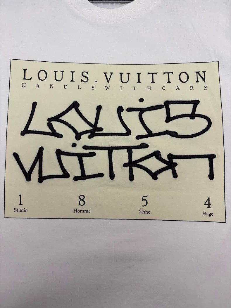 Louis Vuitton Louis Vuitton 1854 Embroidered Short Sleeve T-shirt Size US S / EU 44-46 / 1 - 3 Thumbnail