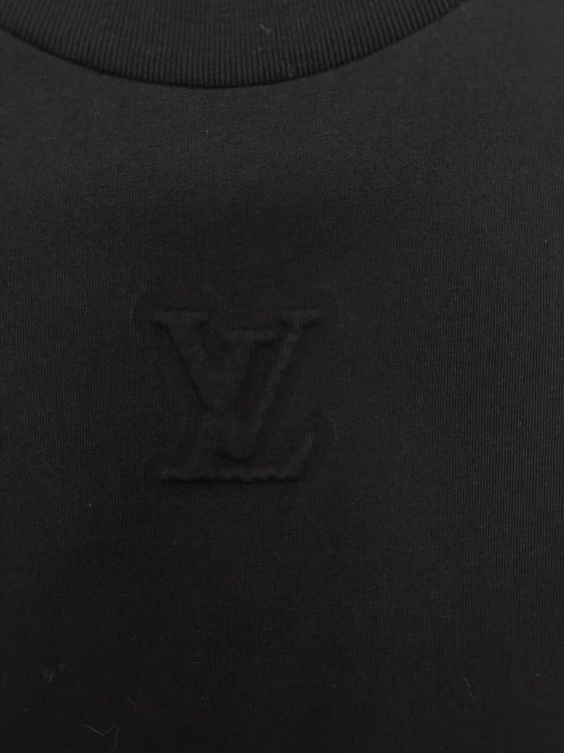 Louis Vuitton Louis Vuitton Black Logo Short Sleeve T-Shirt Size US XXL / EU 58 / 5 - 3 Thumbnail