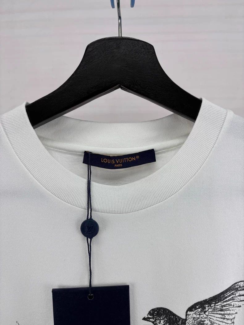 Louis Vuitton Louis Vuitton Peace Dove Short Sleeve T-Shirt Size US S / EU 44-46 / 1 - 4 Thumbnail