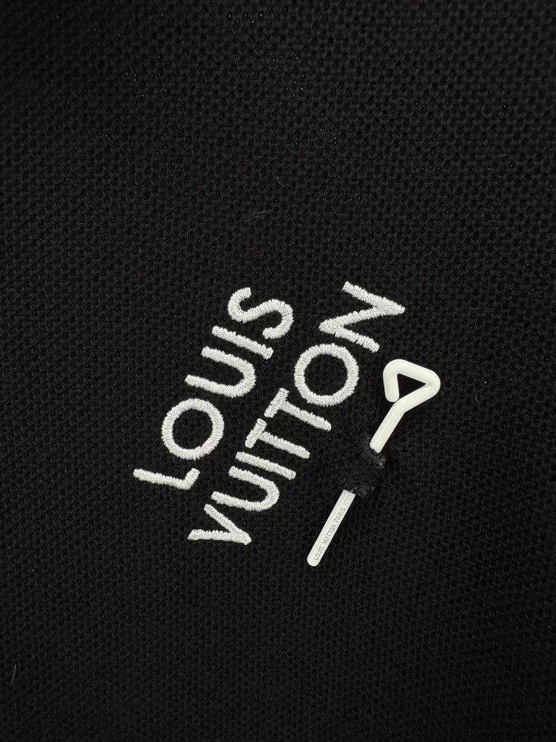 Louis Vuitton Louis Vuitton Black Embroidered Logo Polo Shirt Size US L / EU 52-54 / 3 - 4 Thumbnail