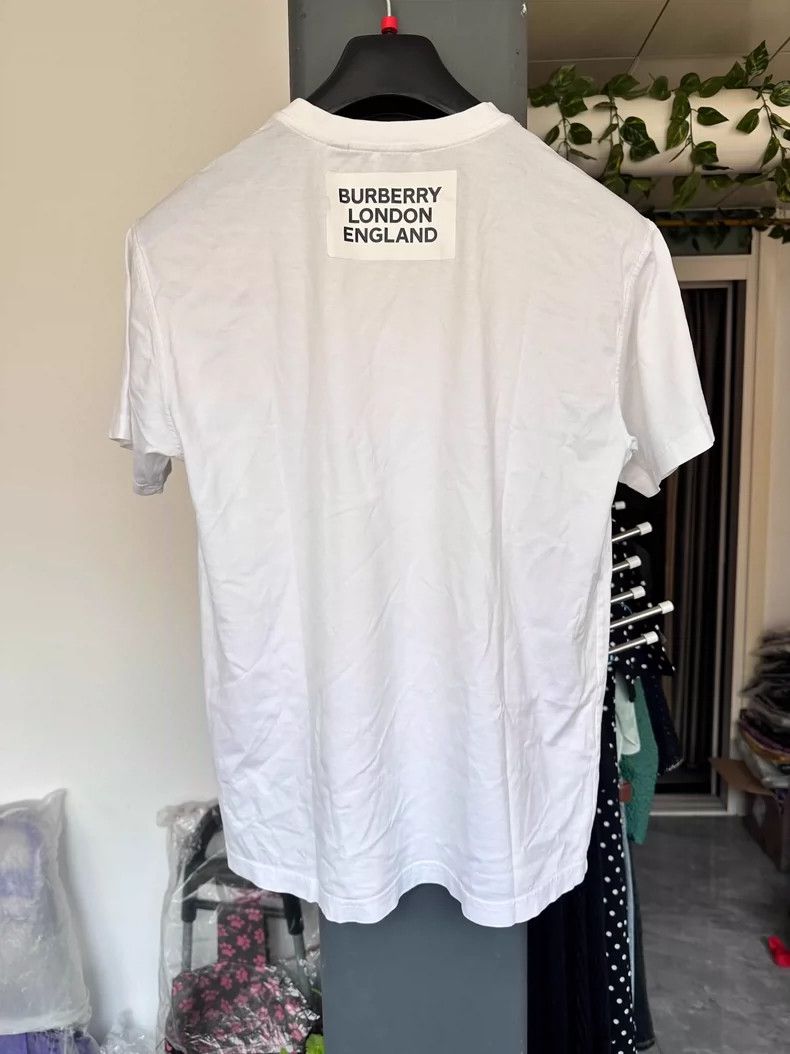 Burberry Burberry Short Sleeve White T-Shirt with Deer Print Size US XS / EU 42 / 0 - 5 Thumbnail
