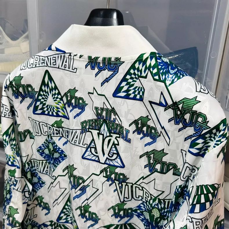 Emporio Armani Men's Fashion Jacquard Logo Jacket Size US L / EU 52-54 / 3 - 5 Thumbnail