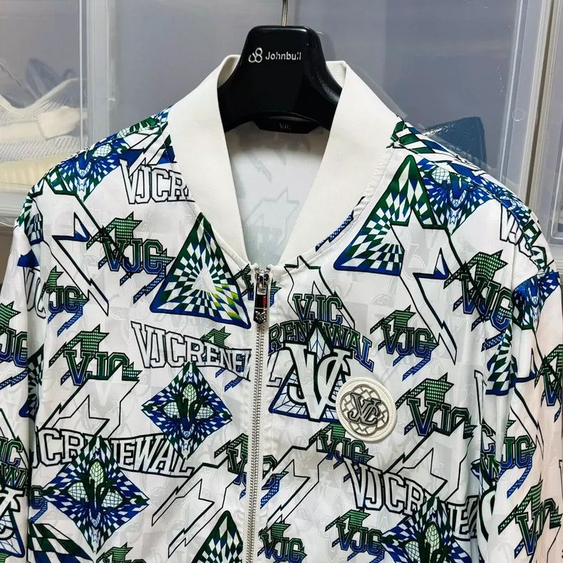 Emporio Armani Men's Fashion Jacquard Logo Jacket Size US L / EU 52-54 / 3 - 2 Thumbnail
