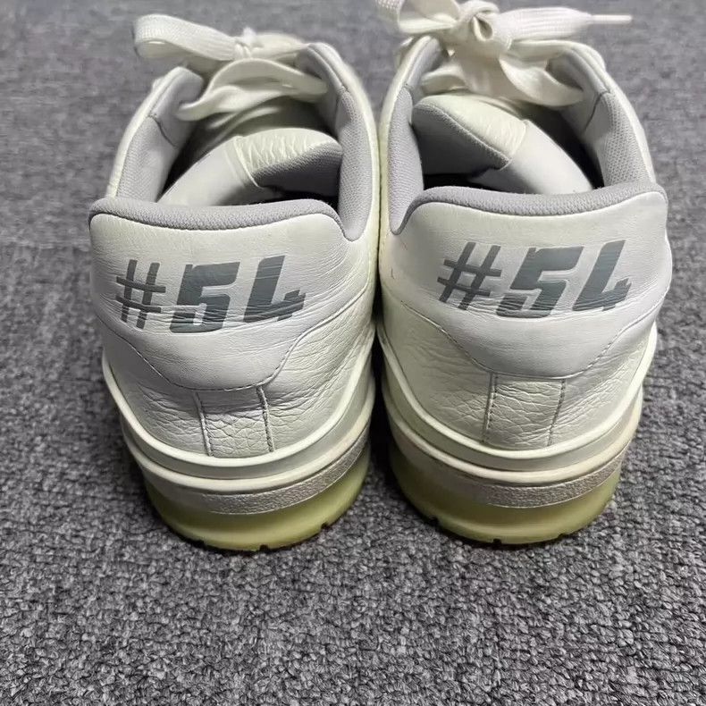 Louis Vuitton Louis Vuitton White Low-top Fashion Sneakers Size US 8.5 / EU 41-42 - 4 Thumbnail