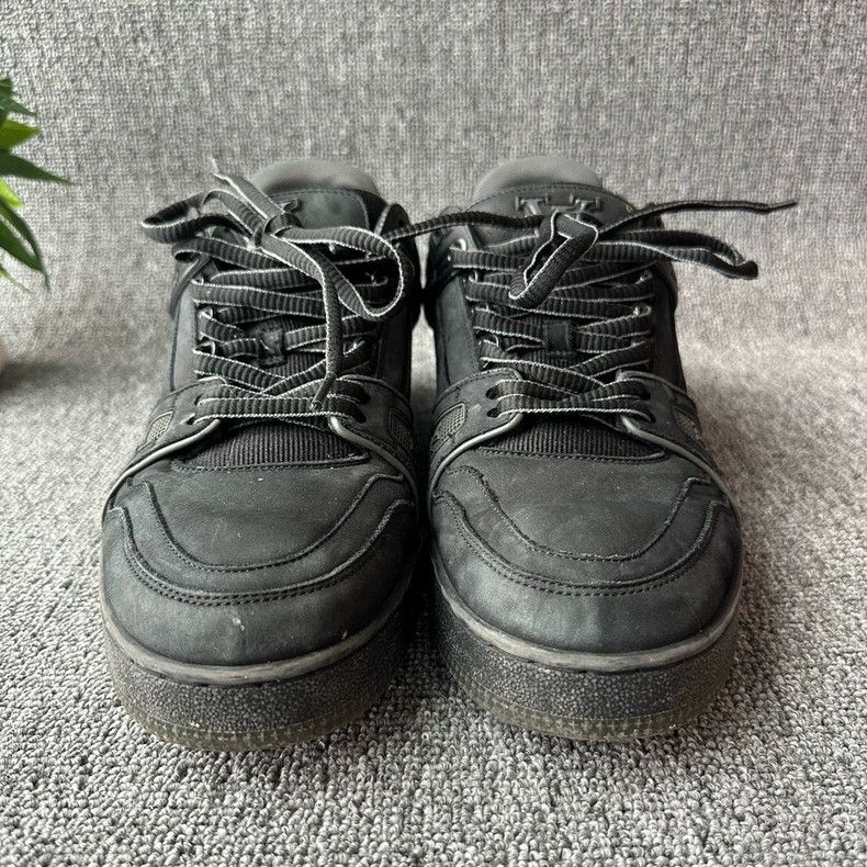 Louis Vuitton LOUIS VUITTON LV Trainer Fashion Sneakers Black Size US 9.5 / EU 42-43 - 2 Thumbnail