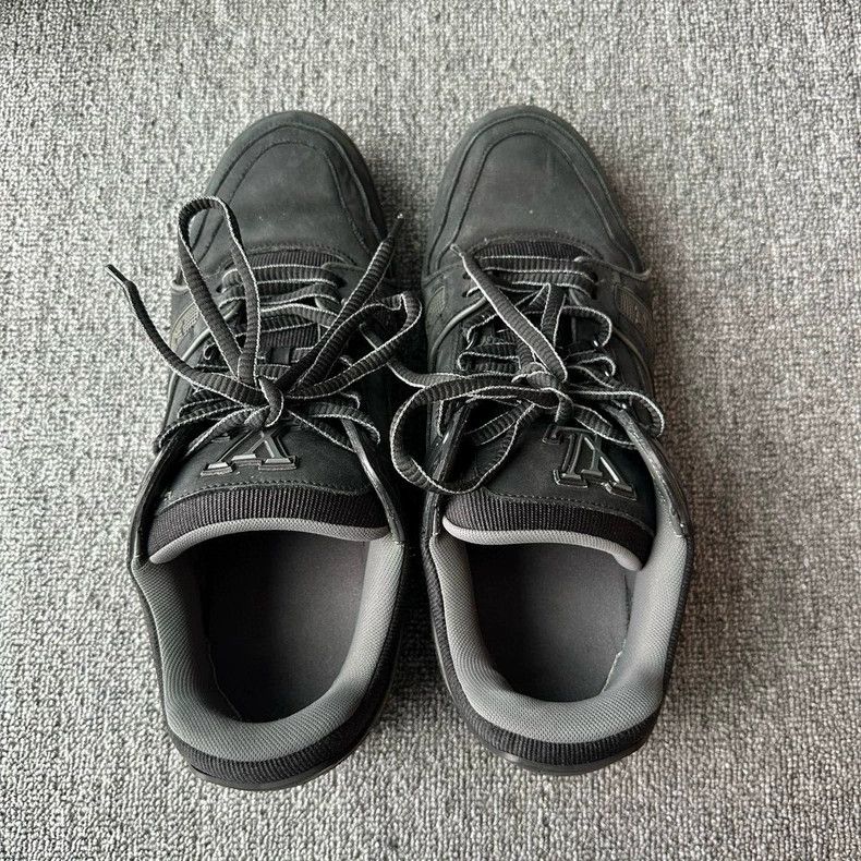 Louis Vuitton LOUIS VUITTON LV Trainer Fashion Sneakers Black Size US 9.5 / EU 42-43 - 4 Thumbnail
