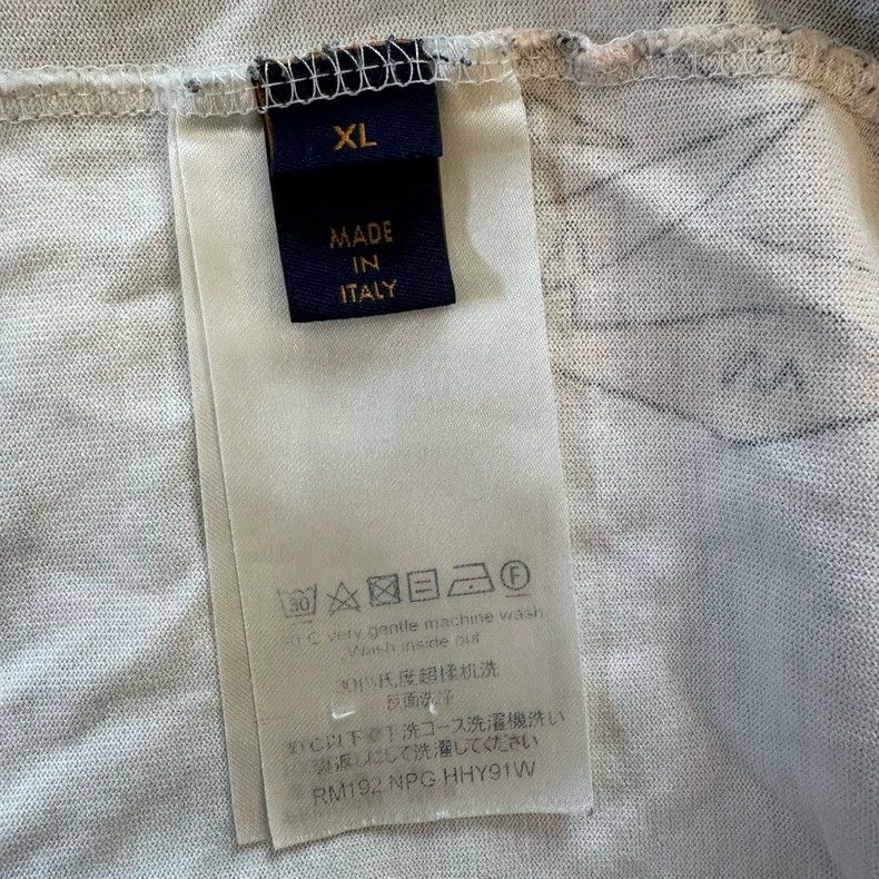 Louis Vuitton Louis Vuitton Short Sleeve T-Shirt with Pattern Size US XL / EU 56 / 4 - 4 Thumbnail