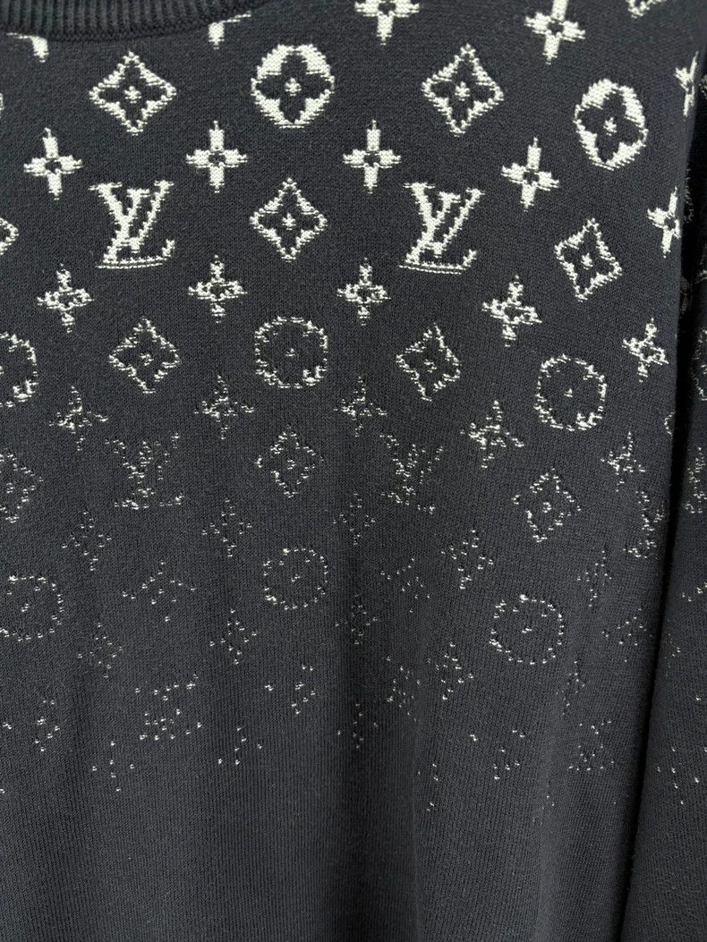 Louis Vuitton Louis Vuitton Black Gradient Logo Knit Sweater Size US M / EU 48-50 / 2 - 4 Thumbnail