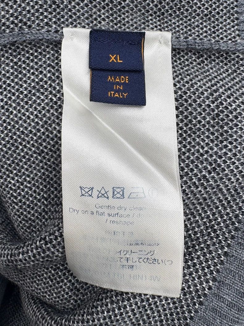 Louis Vuitton Louis Vuitton Gray Knit Sweater with Figures Size US XL / EU 56 / 4 - 8 Thumbnail