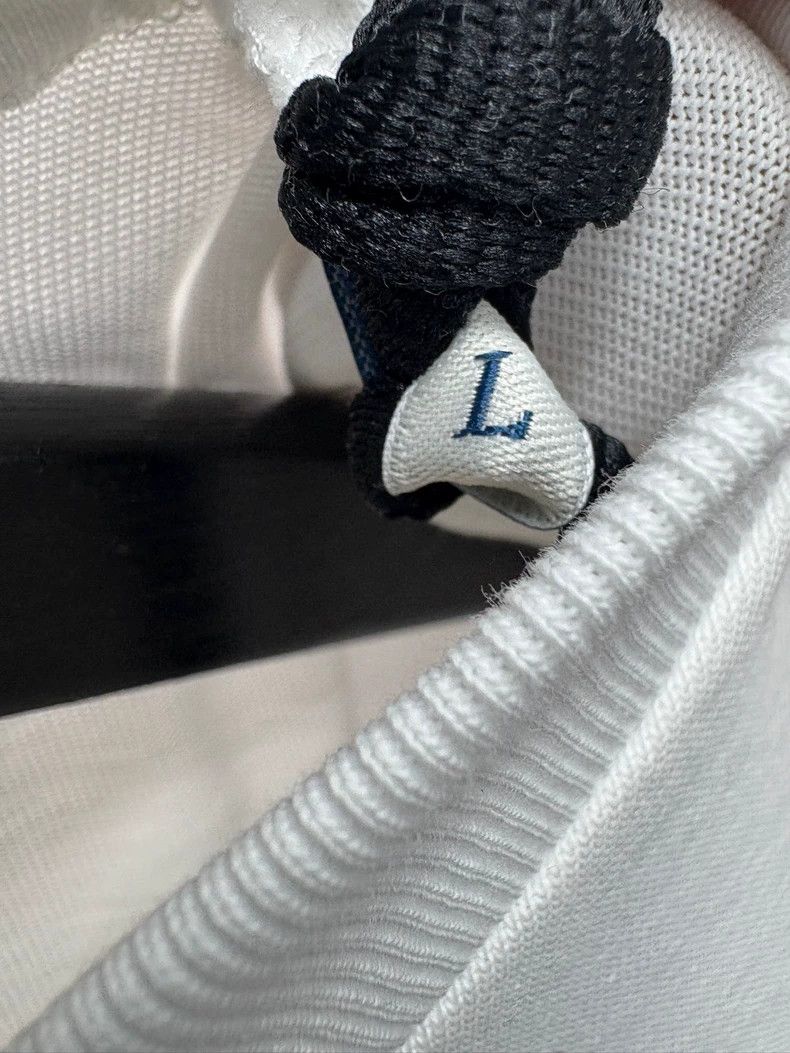 Moncler Moncler Long Sleeve Logo Shirt Size L Size US L / EU 52-54 / 3 - 7 Thumbnail