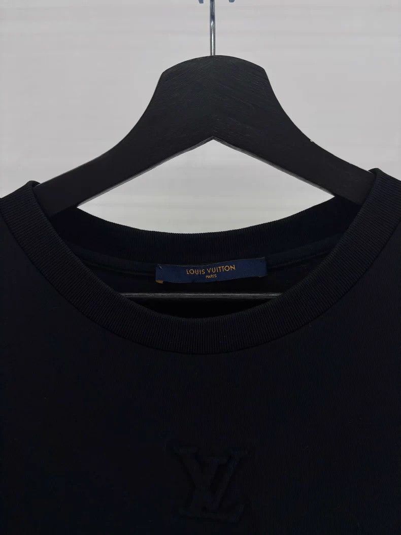 Louis Vuitton Louis Vuitton Black Logo Short Sleeve T-Shirt Size US XXL / EU 58 / 5 - 4 Thumbnail