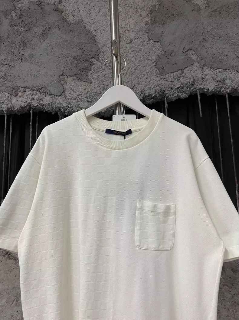 Louis Vuitton Louis Vuitton Check Pattern Short Sleeve T-Shirt Size US L / EU 52-54 / 3 - 3 Thumbnail