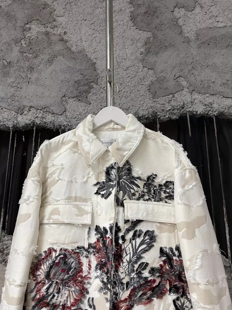 Dior Dior Floral Denim Jacket with Embroidery Size US S / EU 44-46 / 1 - 3 Thumbnail