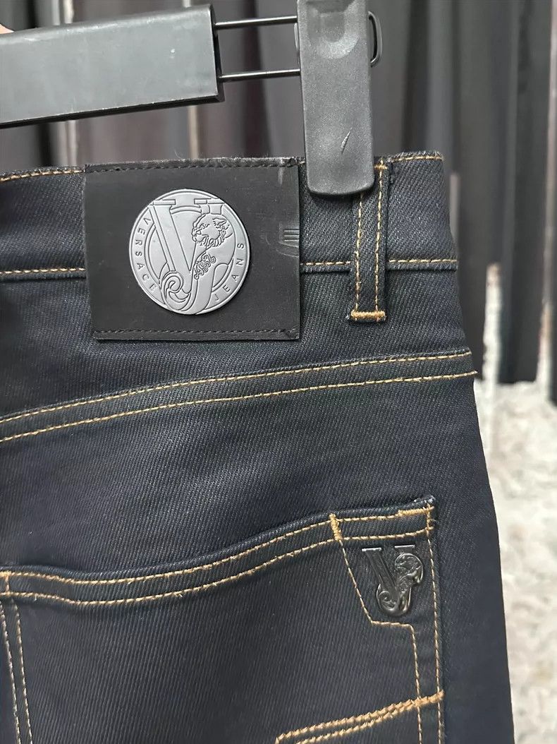 Versace Versace Jeans Size 44 New Condition Size US 44 / EU 60 - 5 Thumbnail