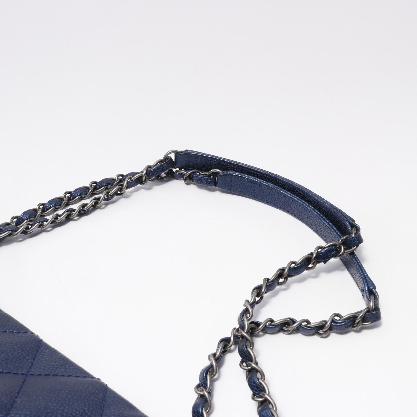 Chanel Chanel Chanel Matelasse Leather Tote Bag Leather Tote Bag Size ONE SIZE - 7 Thumbnail