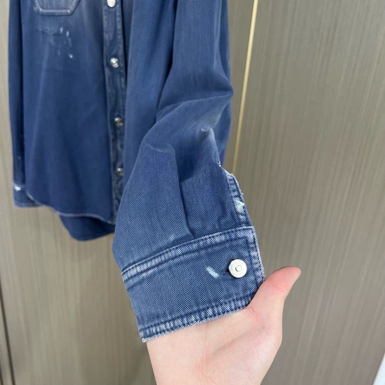 Dior Dior Denim Embroidered Shirt in Size 41 Size US L / EU 52-54 / 3 - 4 Thumbnail