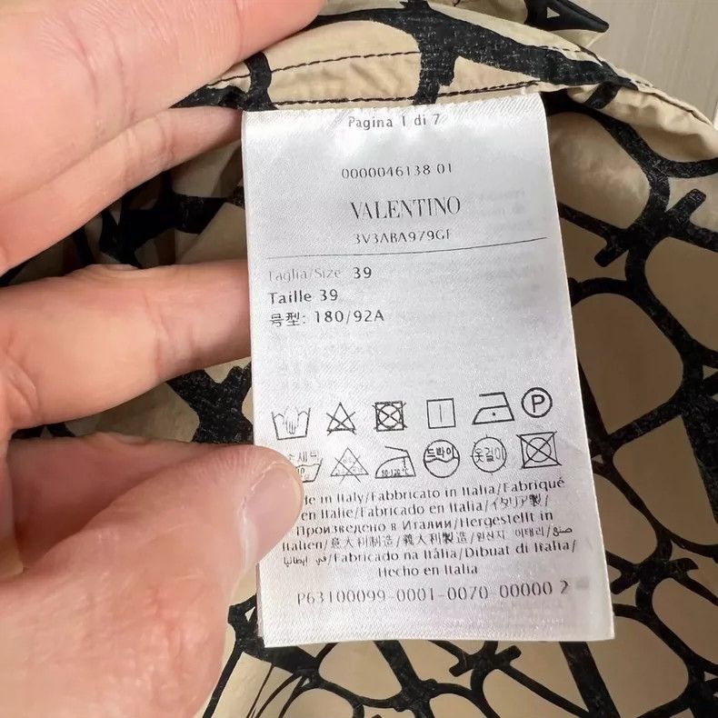 Valentino Valentino Logo Print Long Sleeve Shirt Size US M / EU 48-50 / 2 - 6 Thumbnail